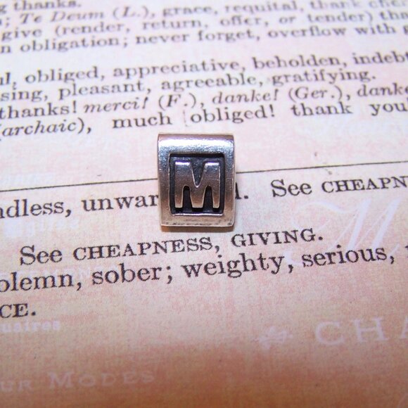 PANDORA Sterling Silver Alphabet Initial M Charm - Design 790323M - Picture 2 of 4